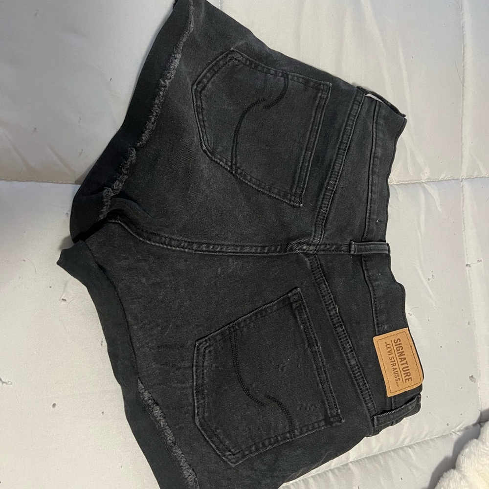 Levi's Black Jean Shorts Washed Denim Style